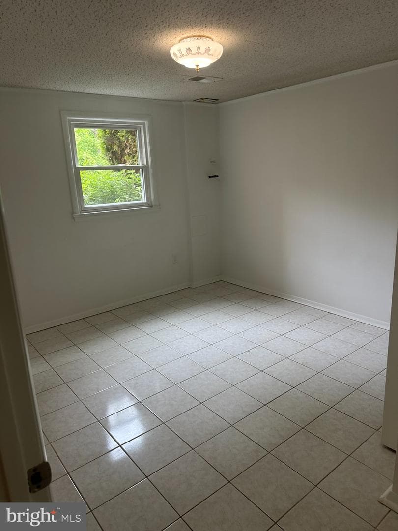 4608 Marie Street photo 21