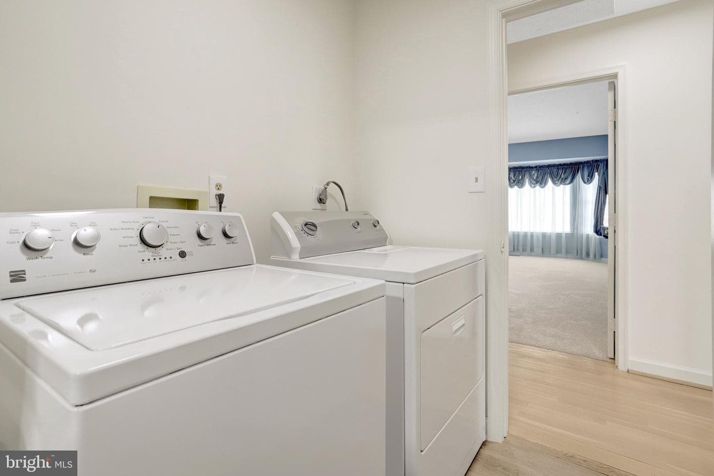 1407 Aragona Boulevard photo 30