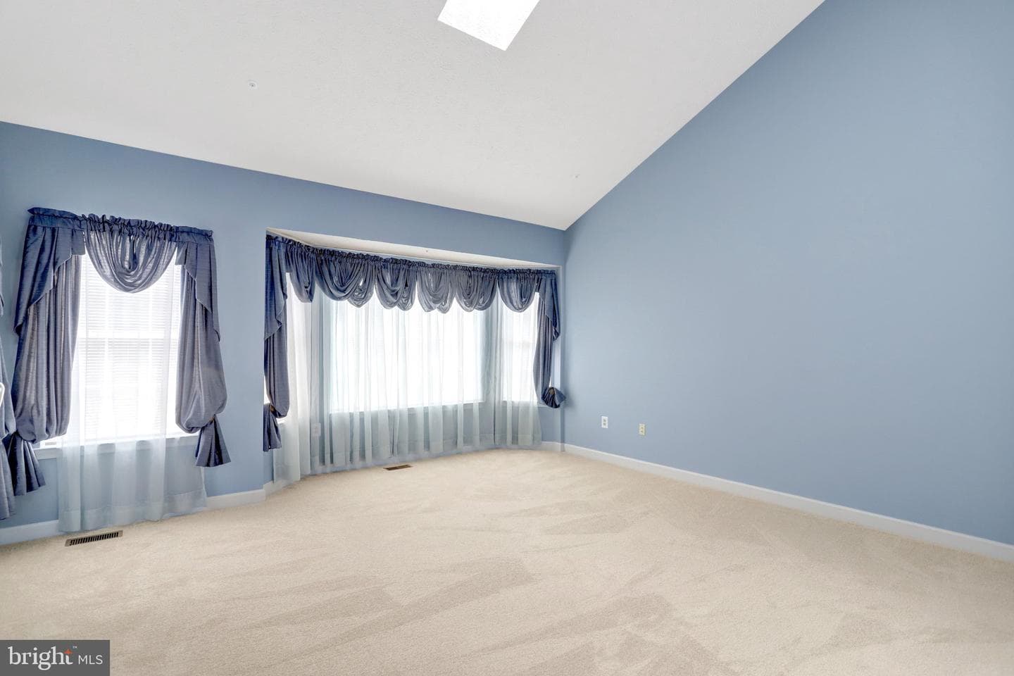 1407 Aragona Boulevard photo 33