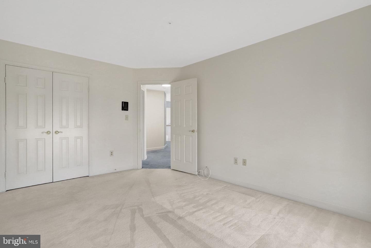 1407 Aragona Boulevard photo 54