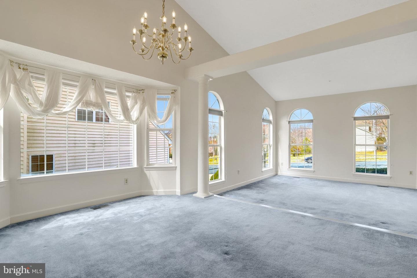 1407 Aragona Boulevard photo 6