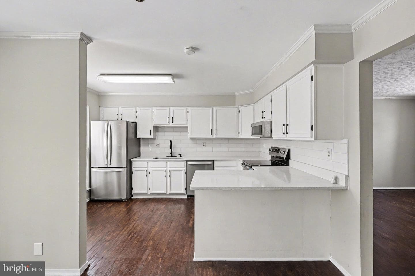 8918 Hillside Court photo 11