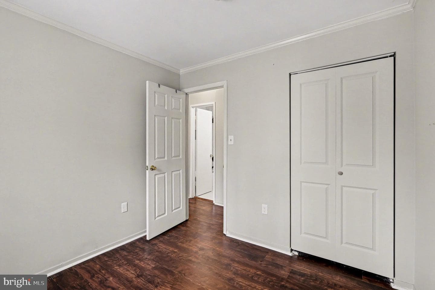8918 Hillside Court photo 17