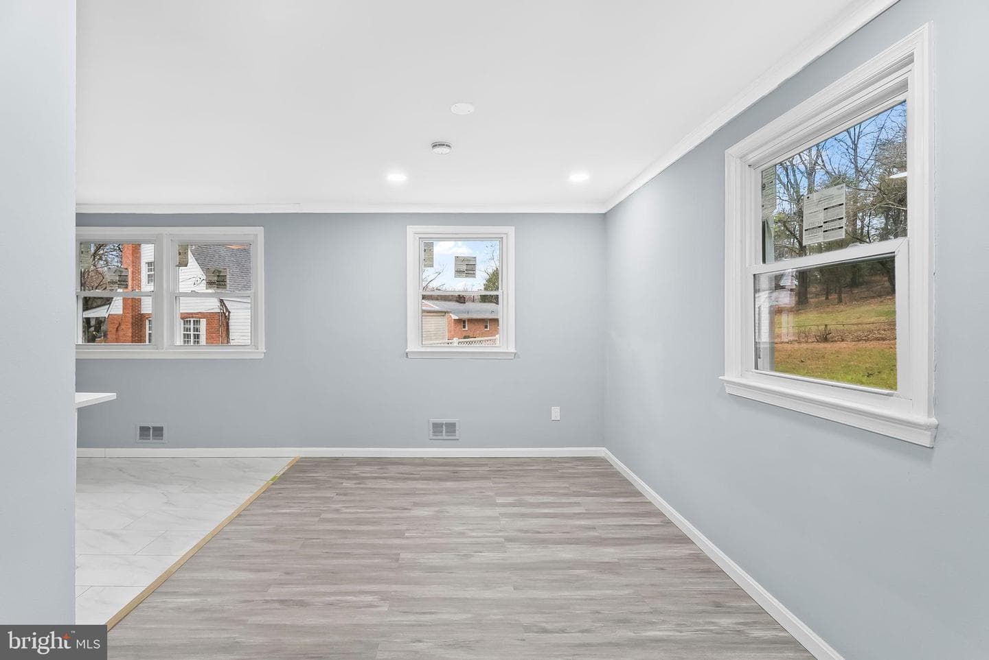 4302 Henderson Road photo 8