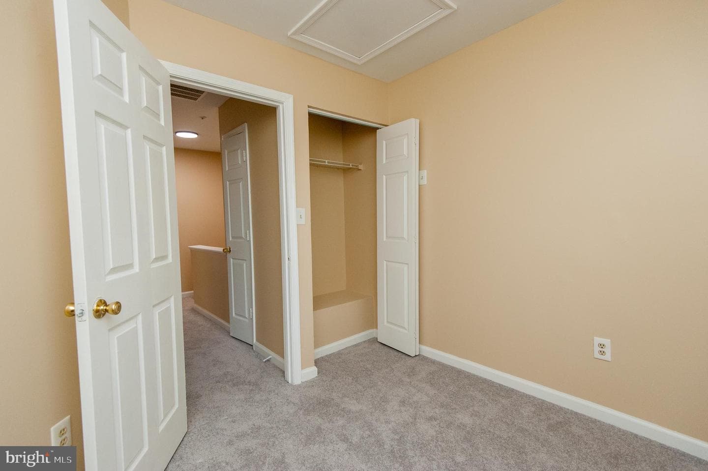 10749 Kitchener Court photo 35