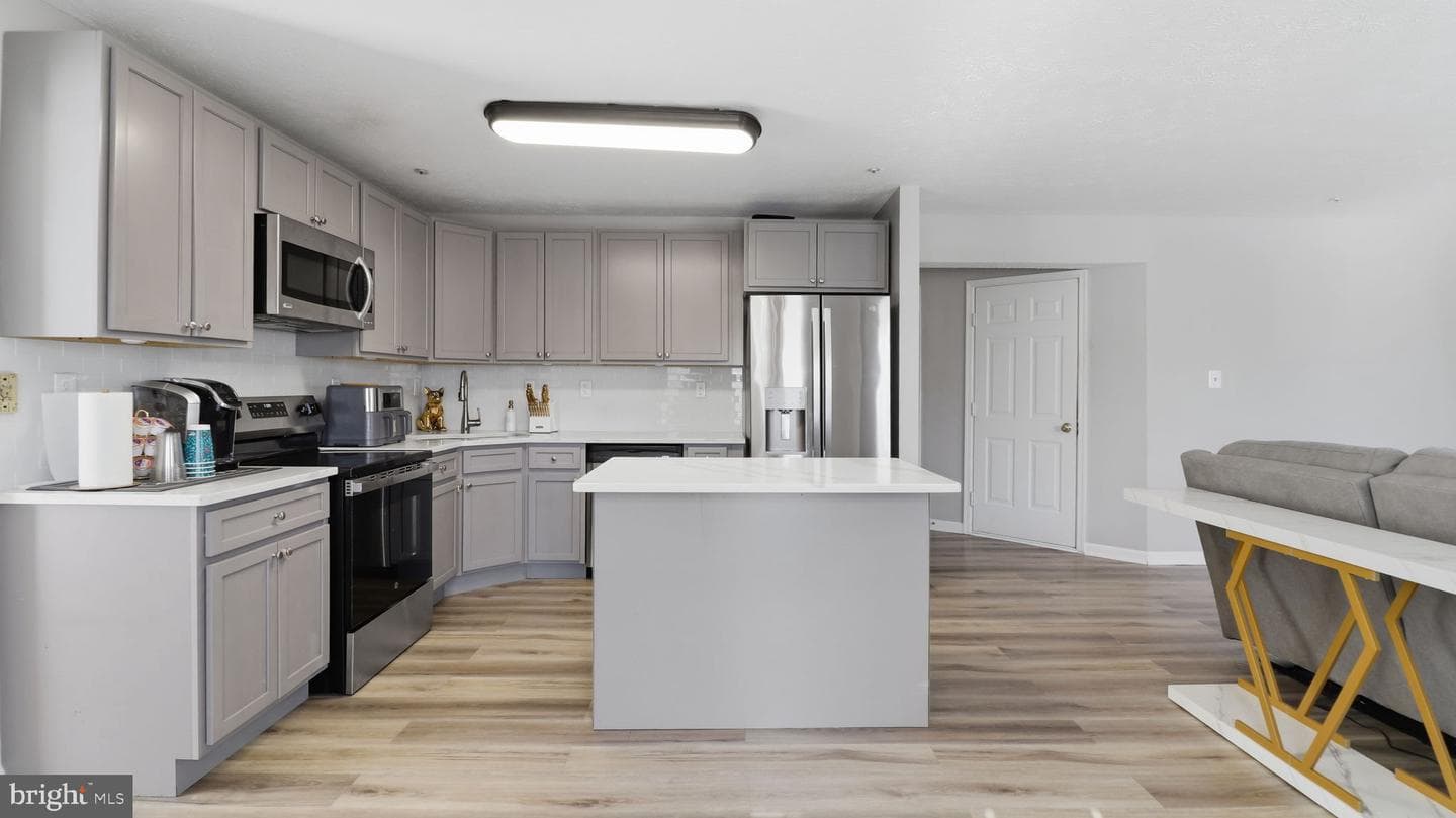 7105 Friendship Road photo 11