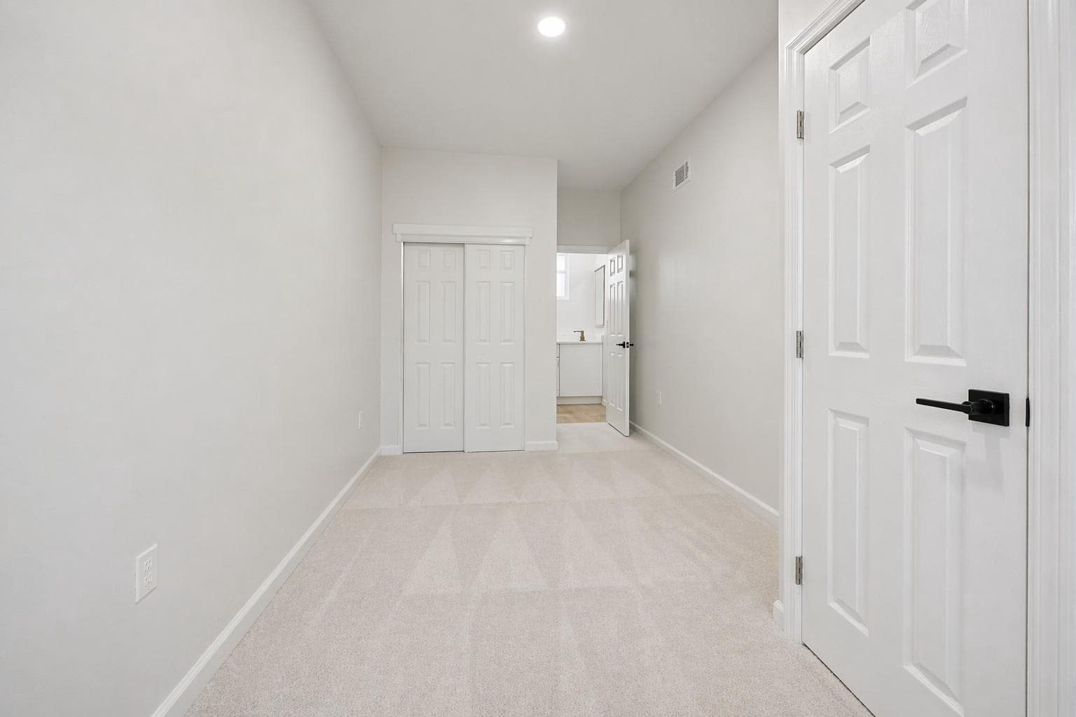 1409 Fenwood Avenue photo 5
