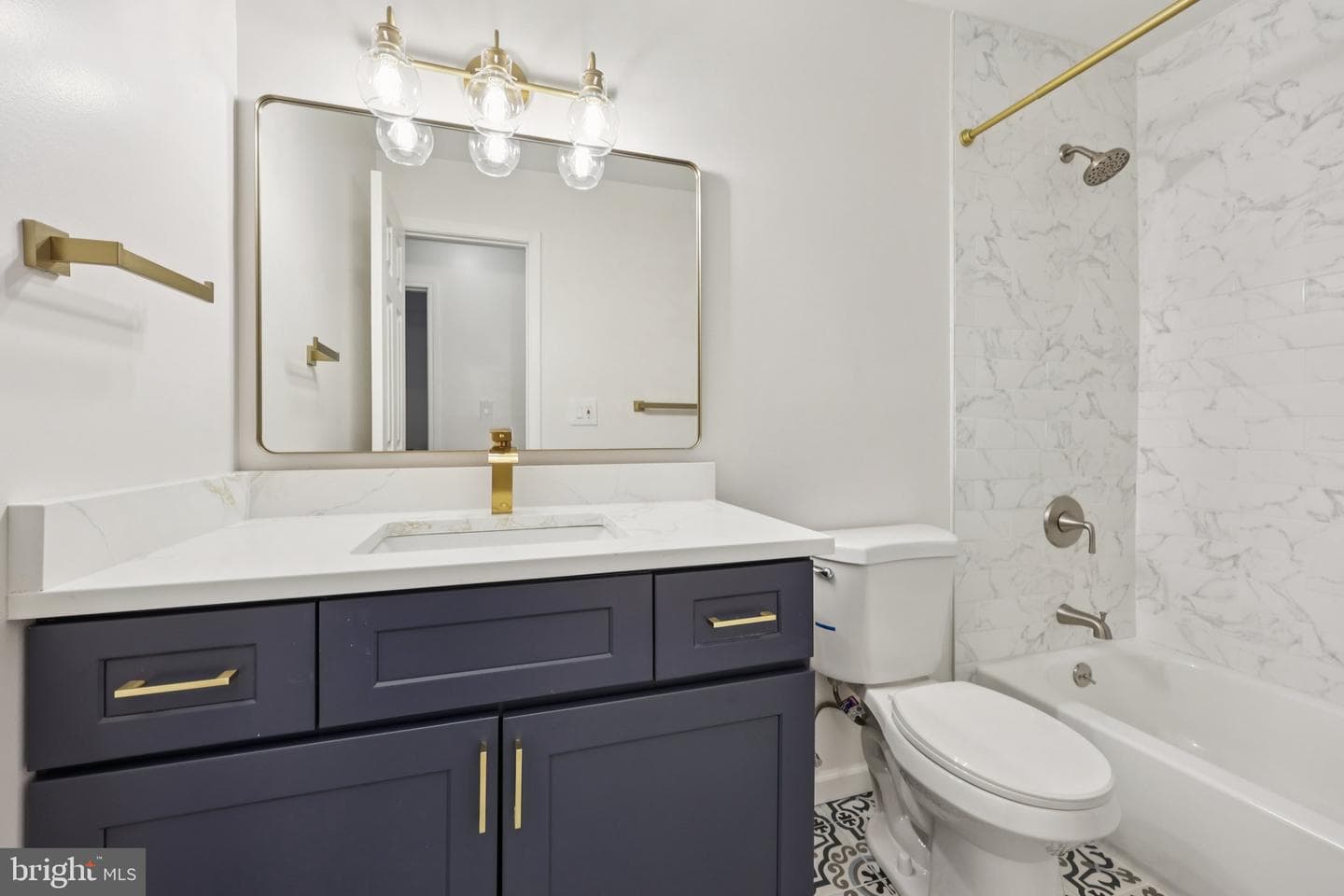 1409 Fenwood Avenue photo 9