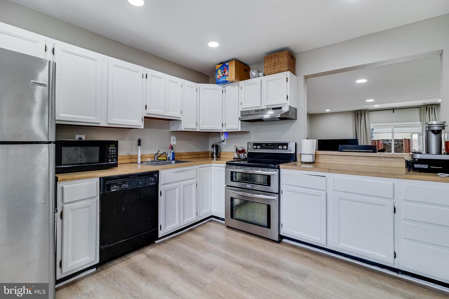 3135 Brinkley Station Drive photo 6