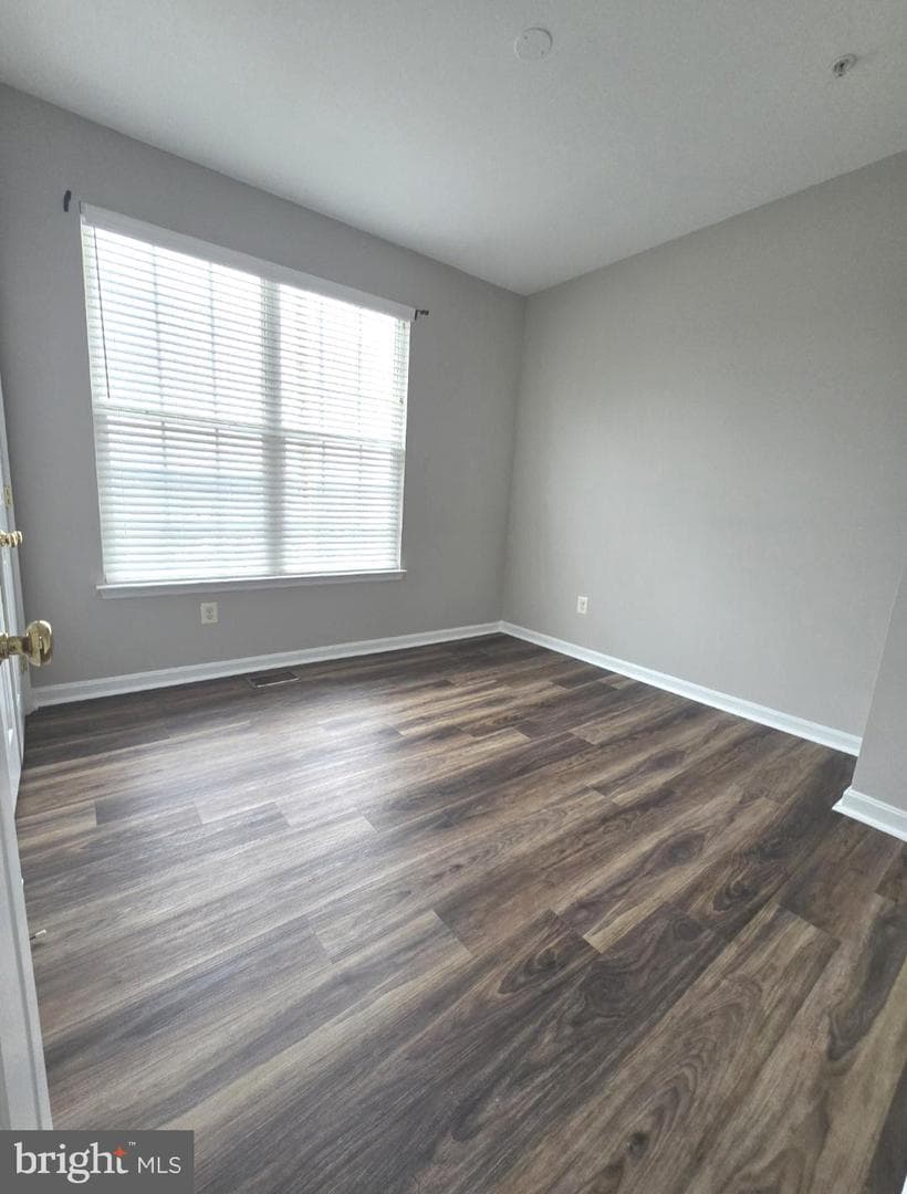 14226 Hampshire Hall Court #402 photo 15