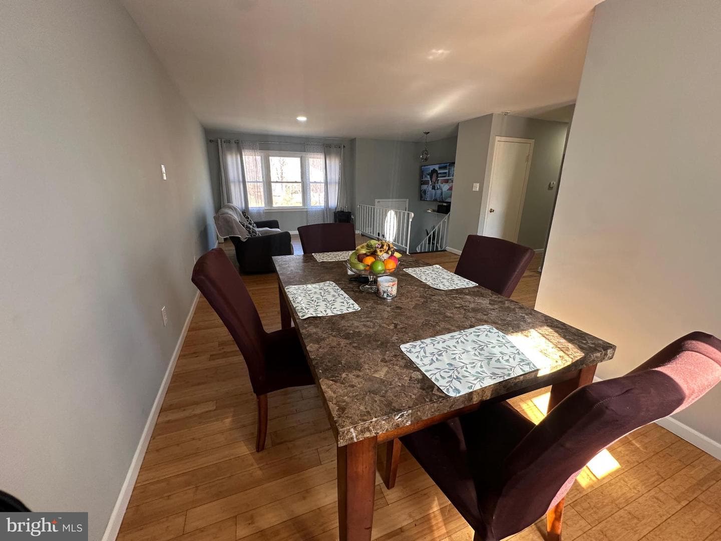 9805 Walnut Avenue photo 3