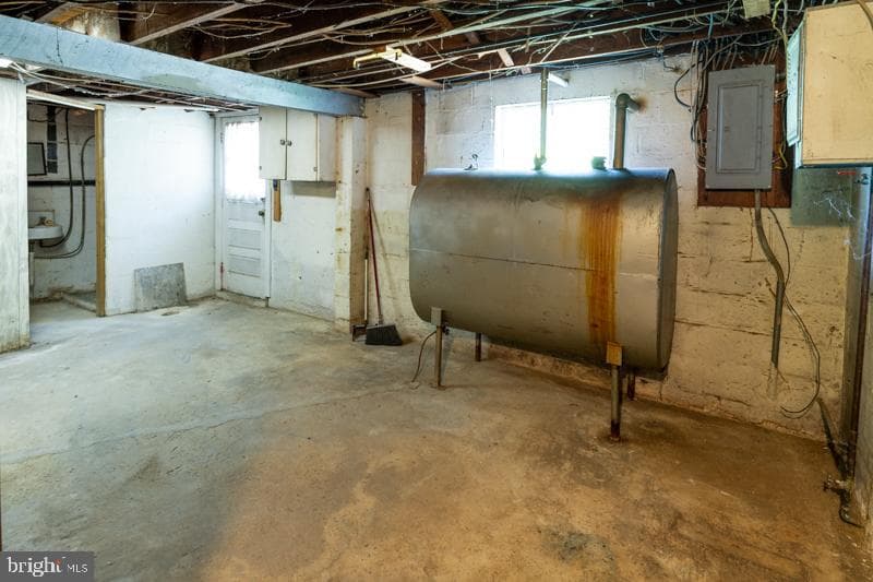 12111 Daisy Lane photo 19