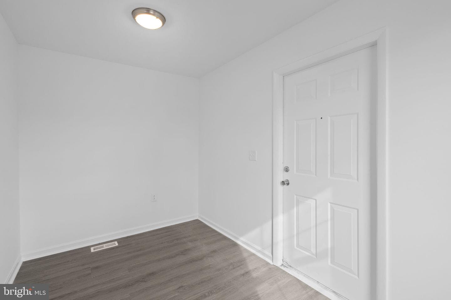 7012 Flagstaff Street photo 11