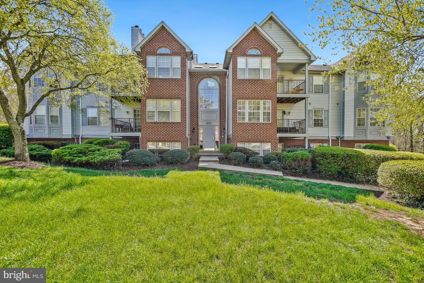 2051 Alice Avenue #2051-303 photo 3