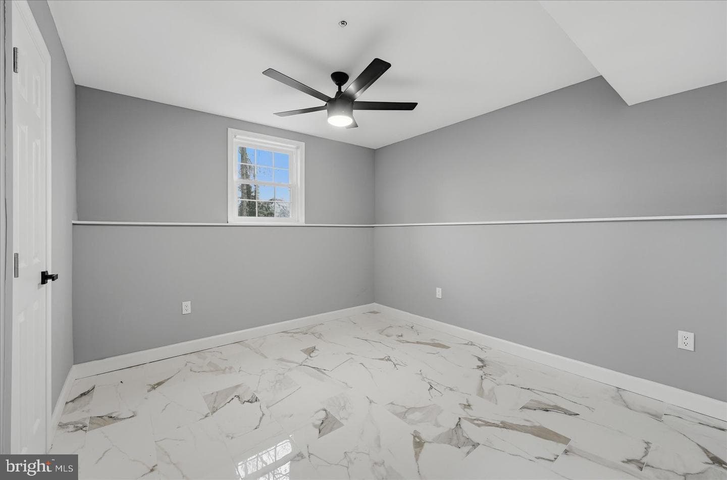 6915 Adel Street photo 22