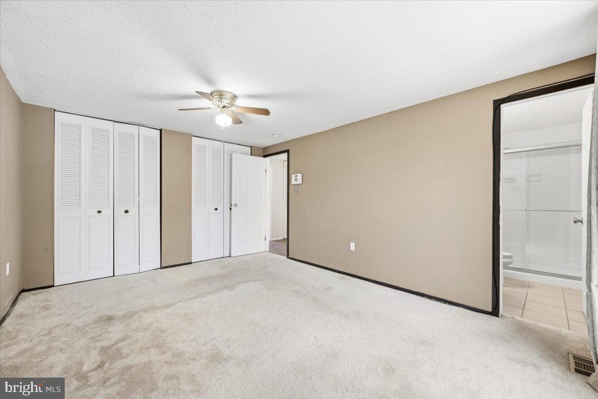 8624 Irvin Avenue photo 12