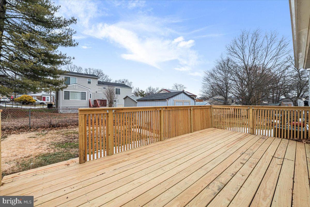 8624 Irvin Avenue photo 23