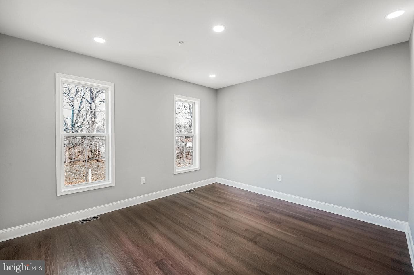 9208 4th Street photo 16