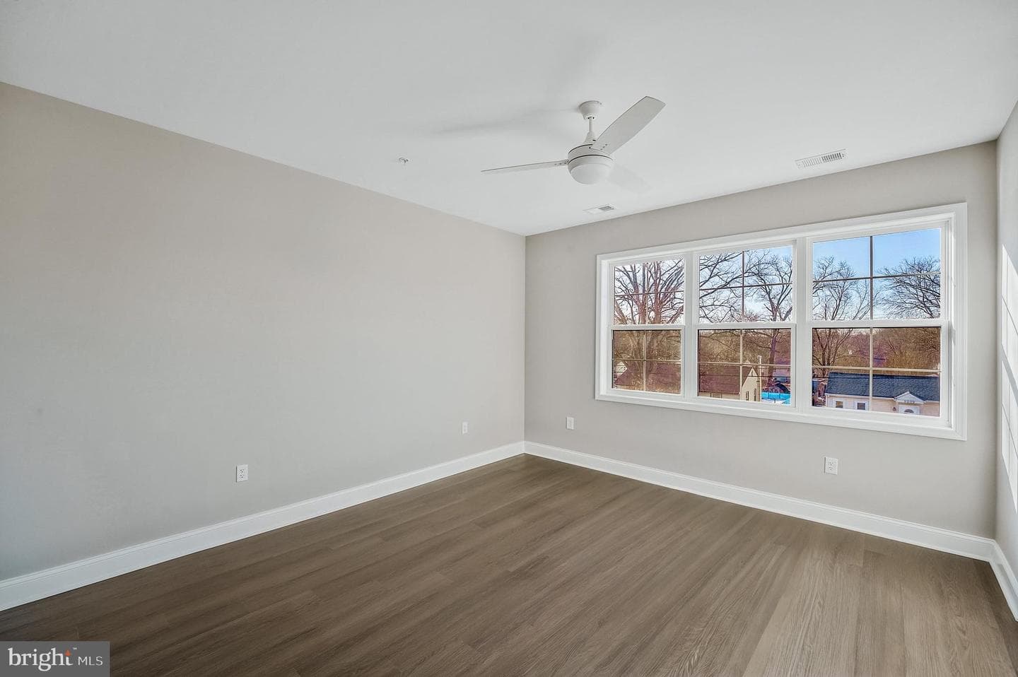 9208 4th Street photo 32