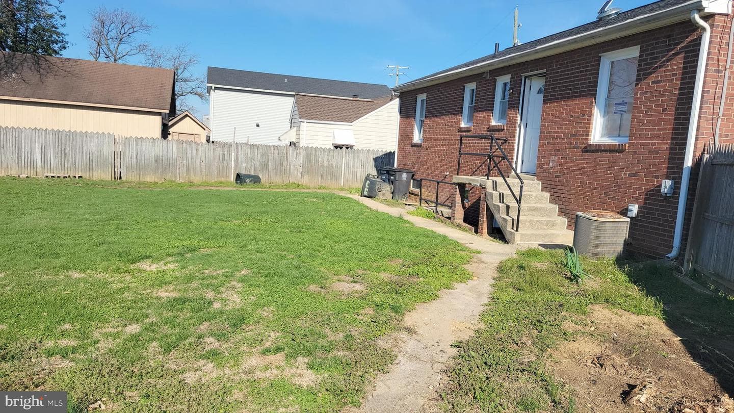 3217 Randall Road photo 20