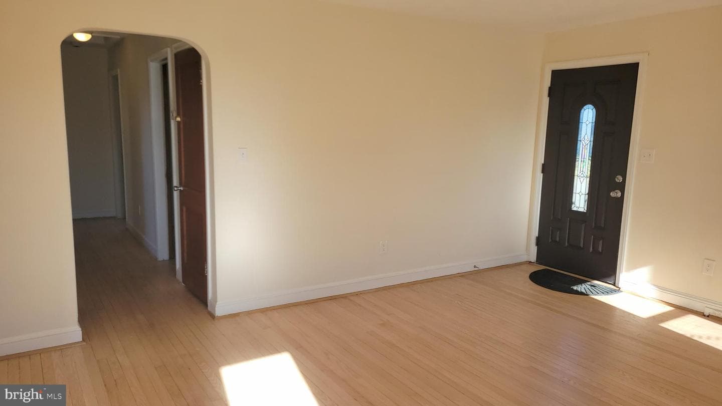 3217 Randall Road photo 3