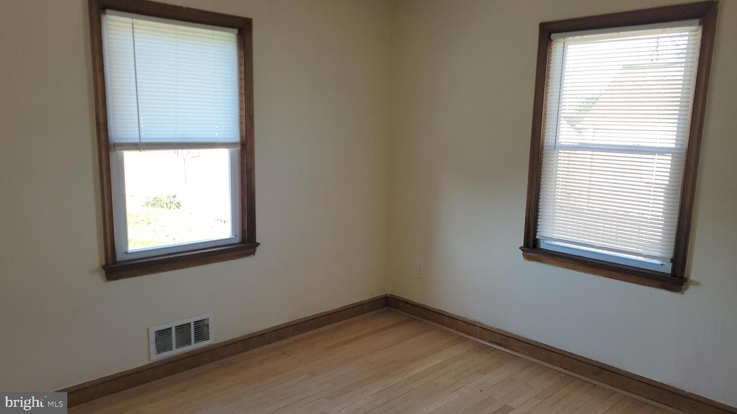 3217 Randall Road photo 9