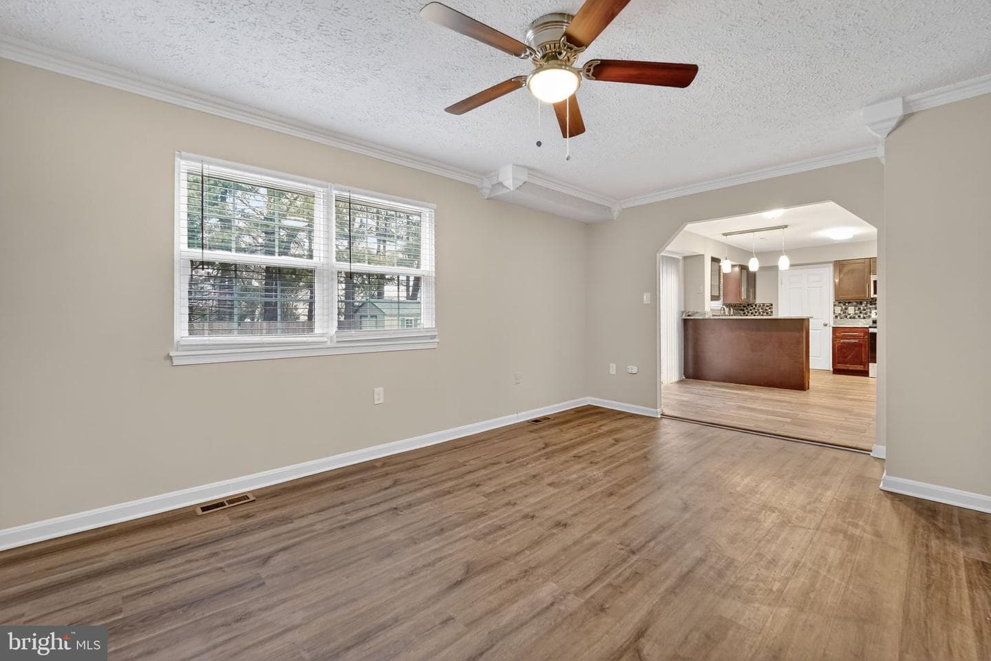 5904 Mardella Boulevard photo 3