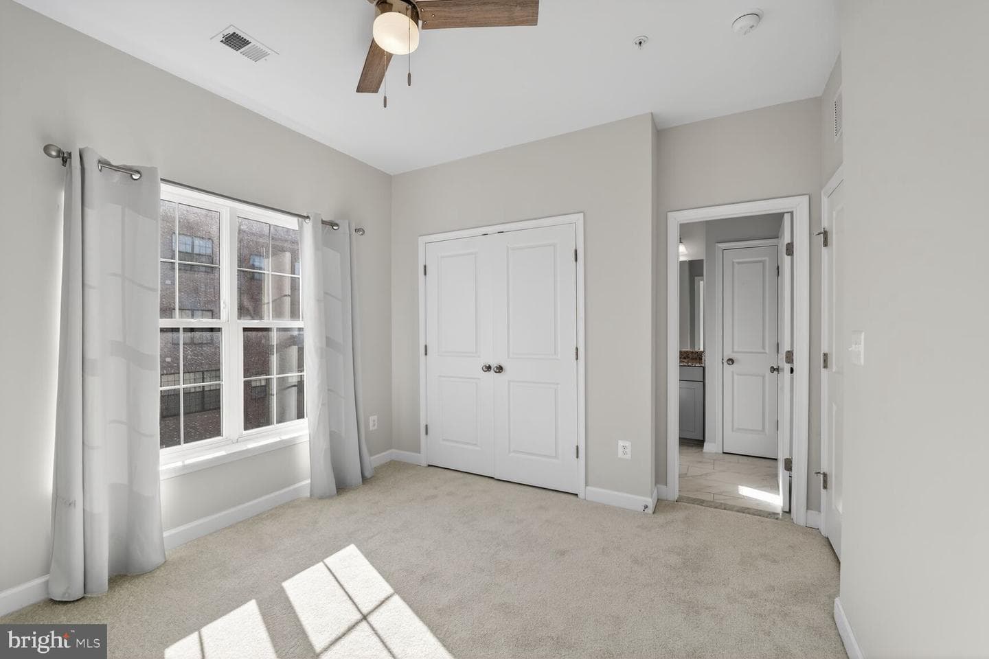 620 Leigh Way photo 13