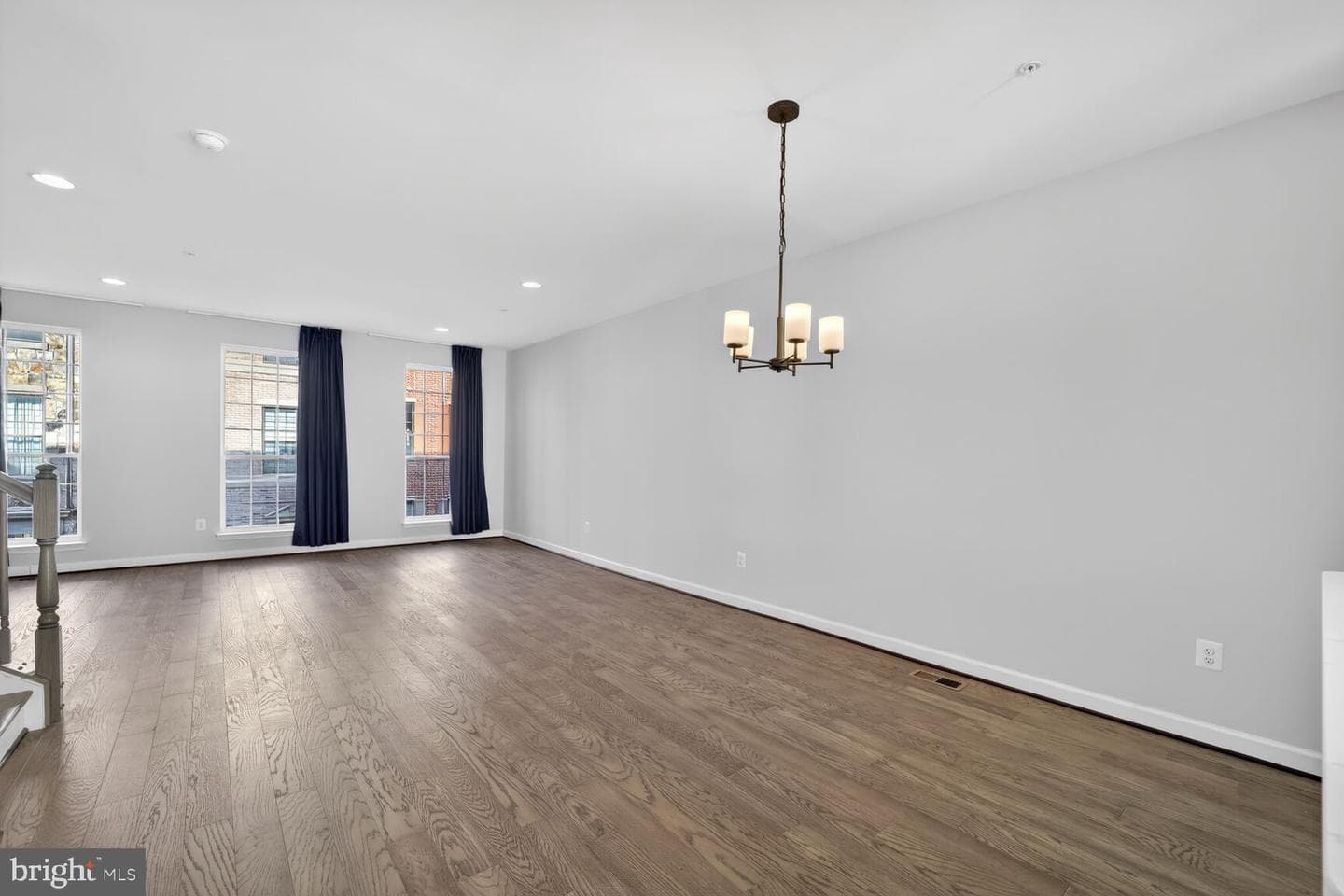 620 Leigh Way photo 7