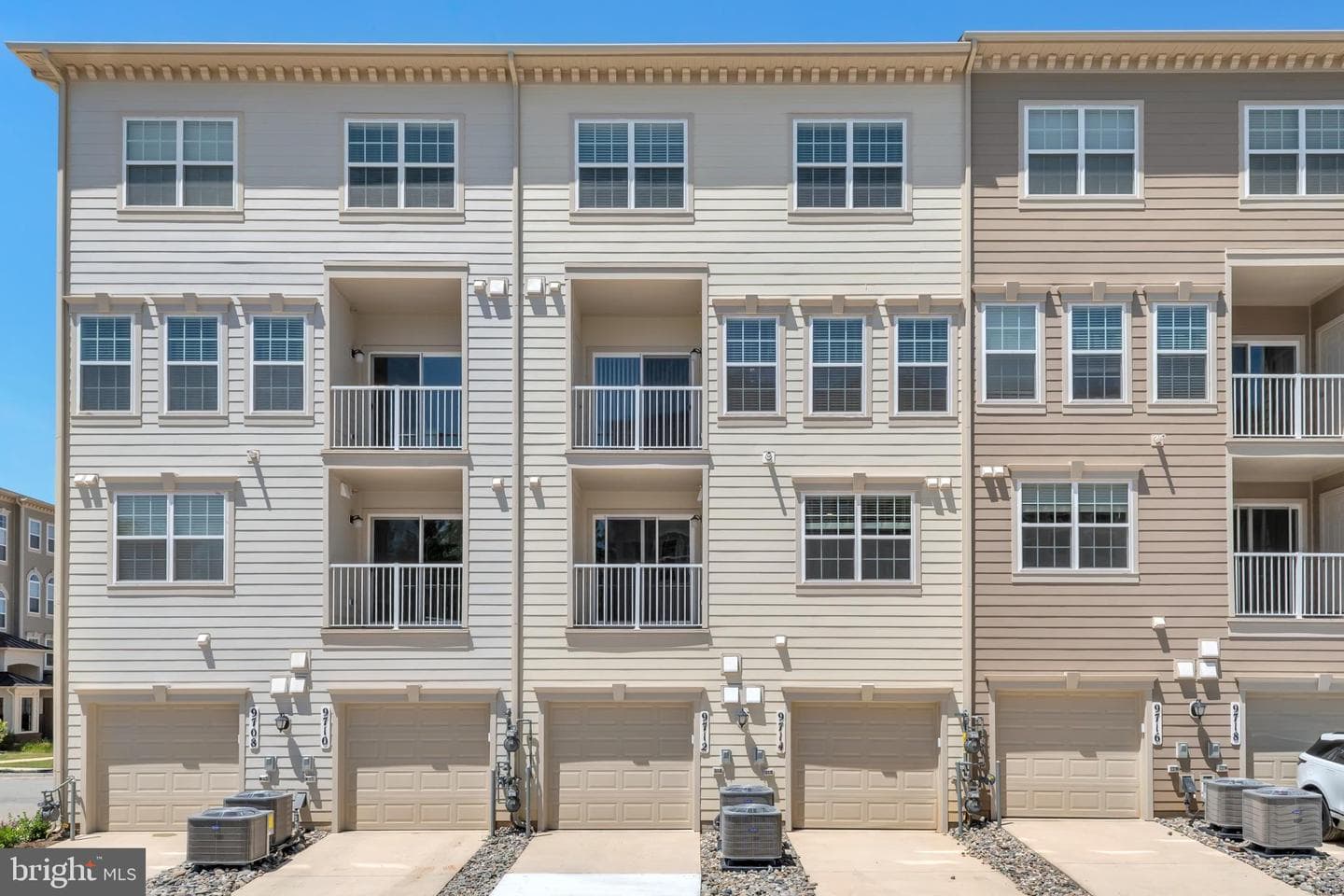 9712 Vang Drive photo 35