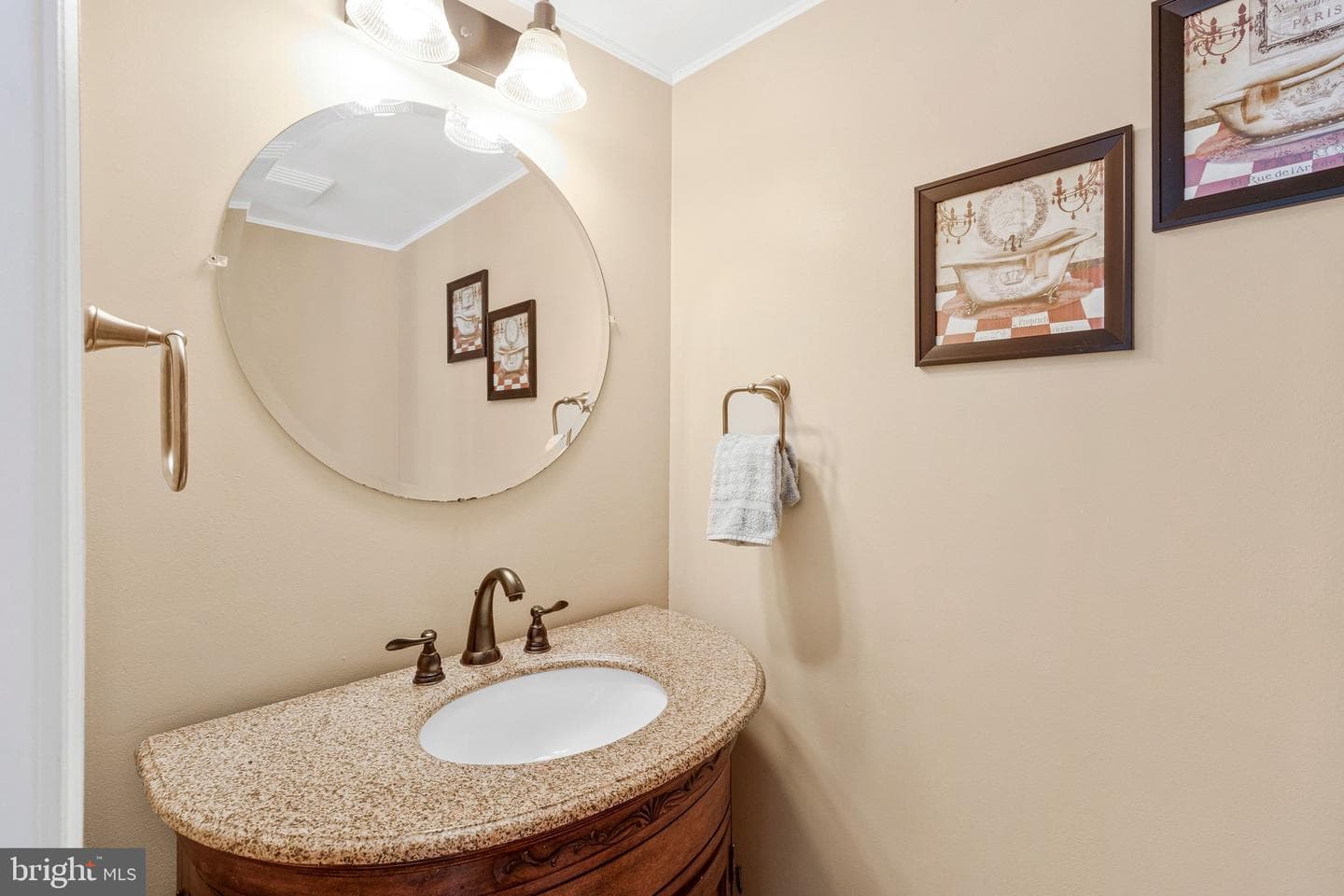 708 Rufford Court photo 8