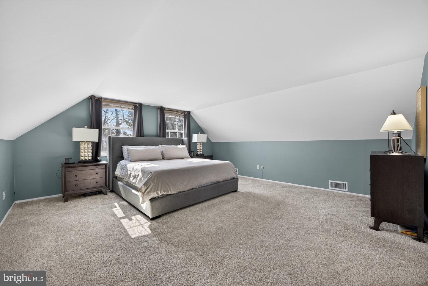 12402 Sarah Lane photo 9