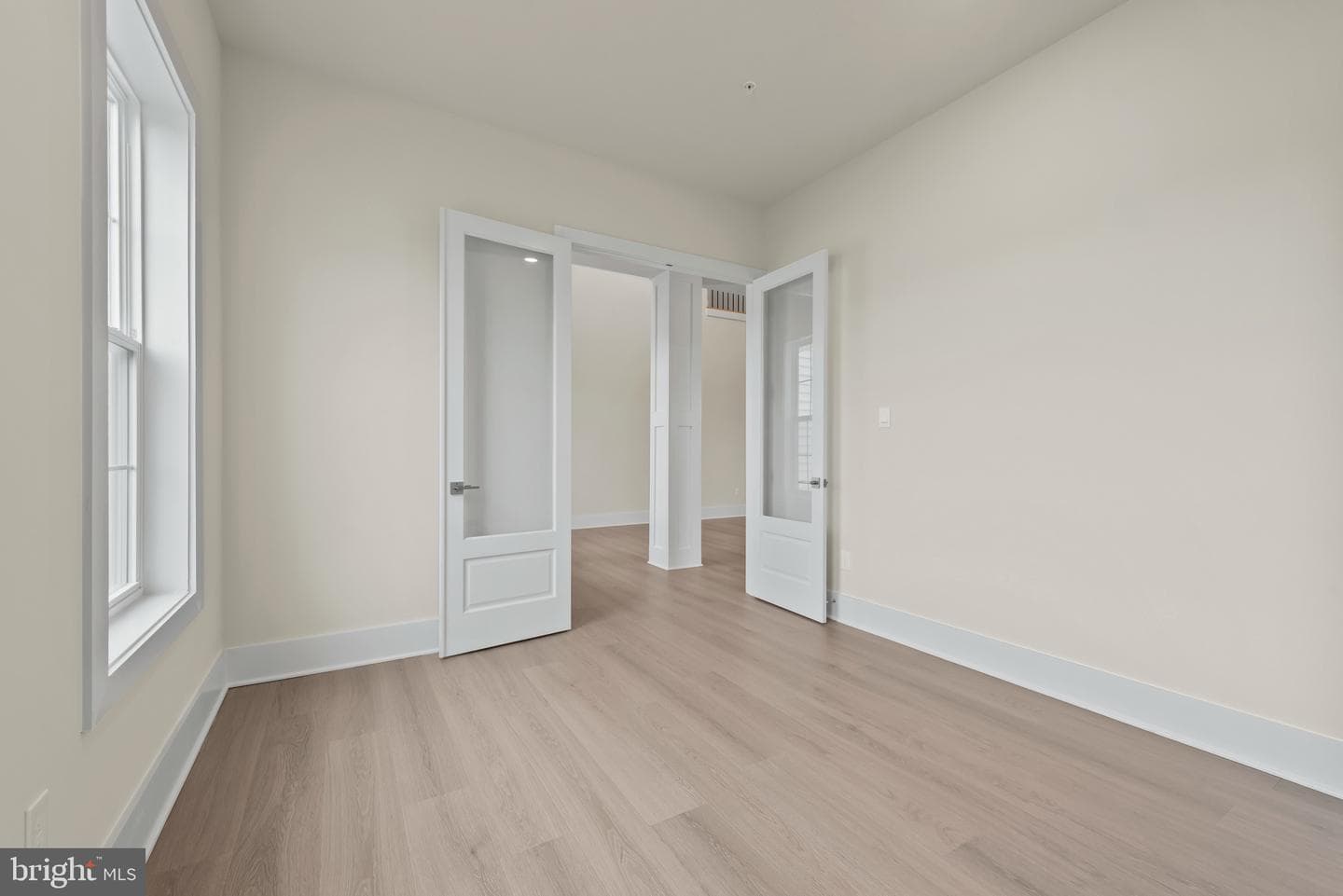 16502 Golden Crown Drive photo 7