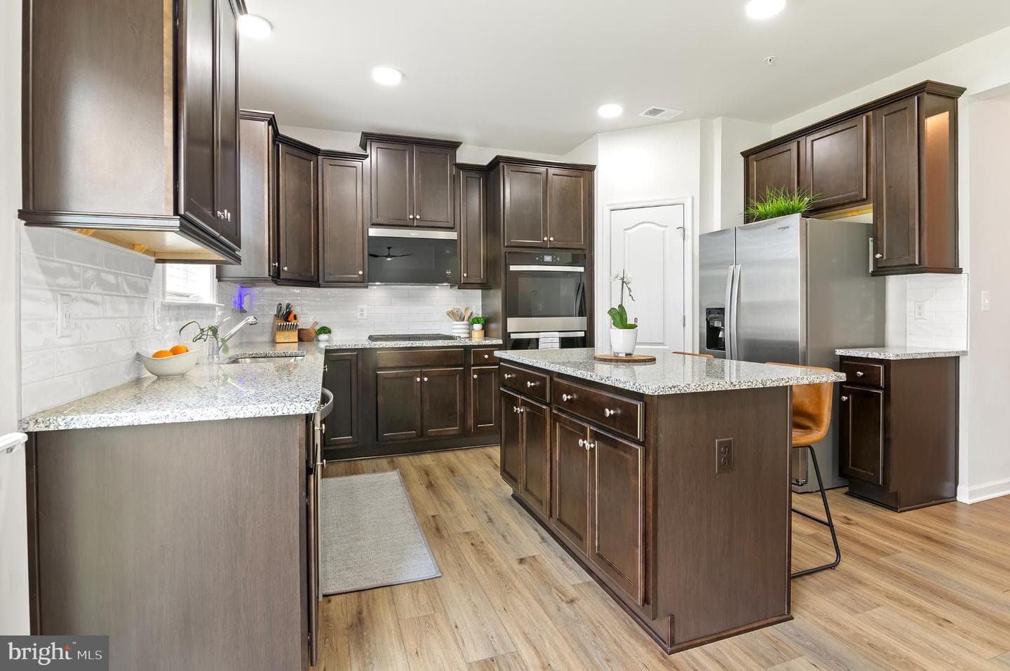 10711 Meridian Hill Way photo 3