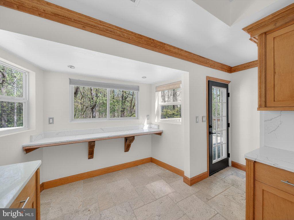 13610 Woodedge Drive photo 14