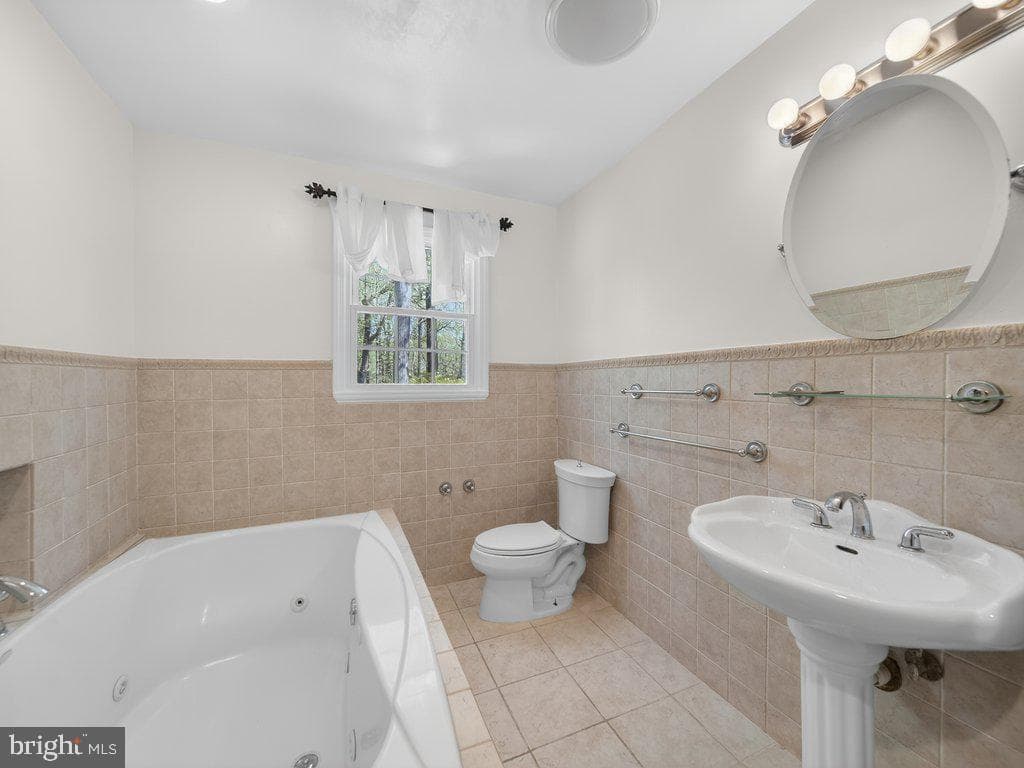 13610 Woodedge Drive photo 20