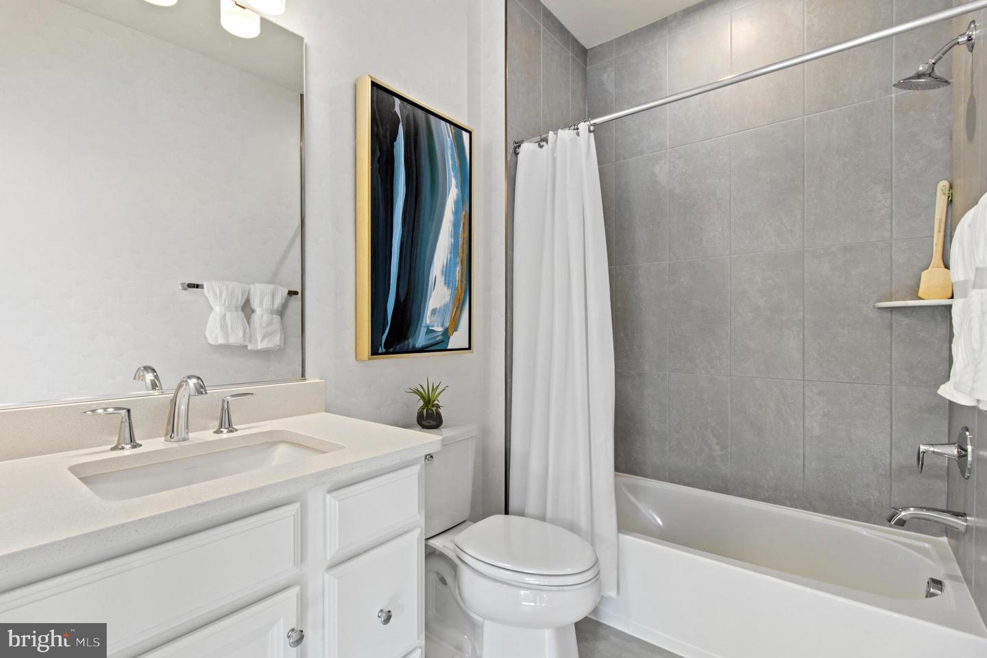 3414 Chester Alley photo 14