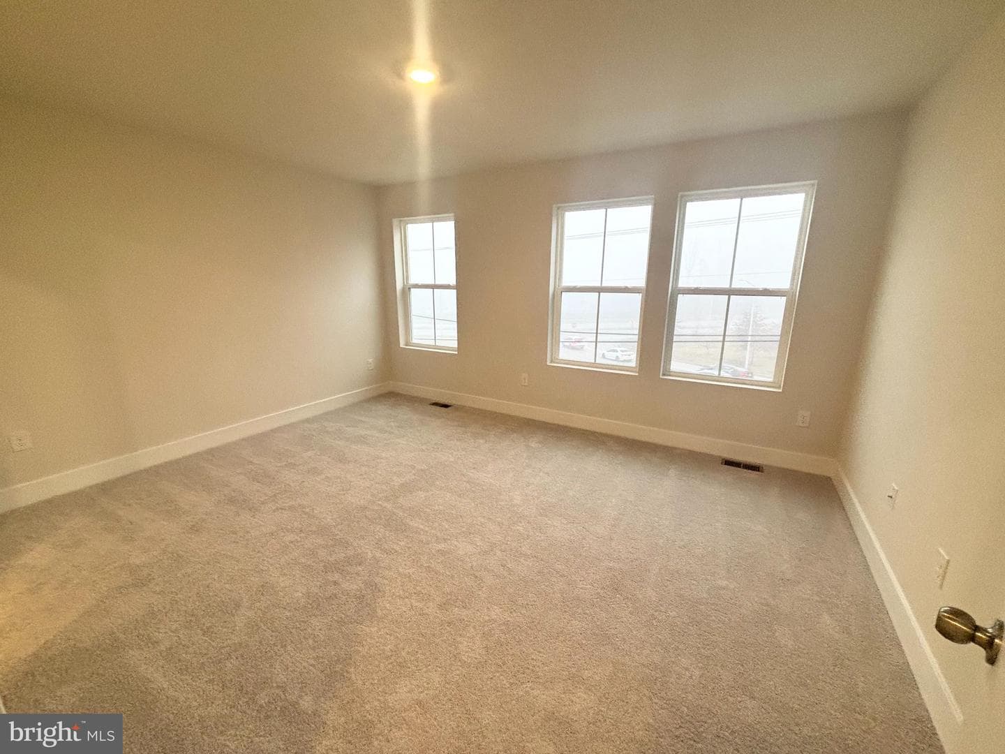 7238 Contee Road photo 7