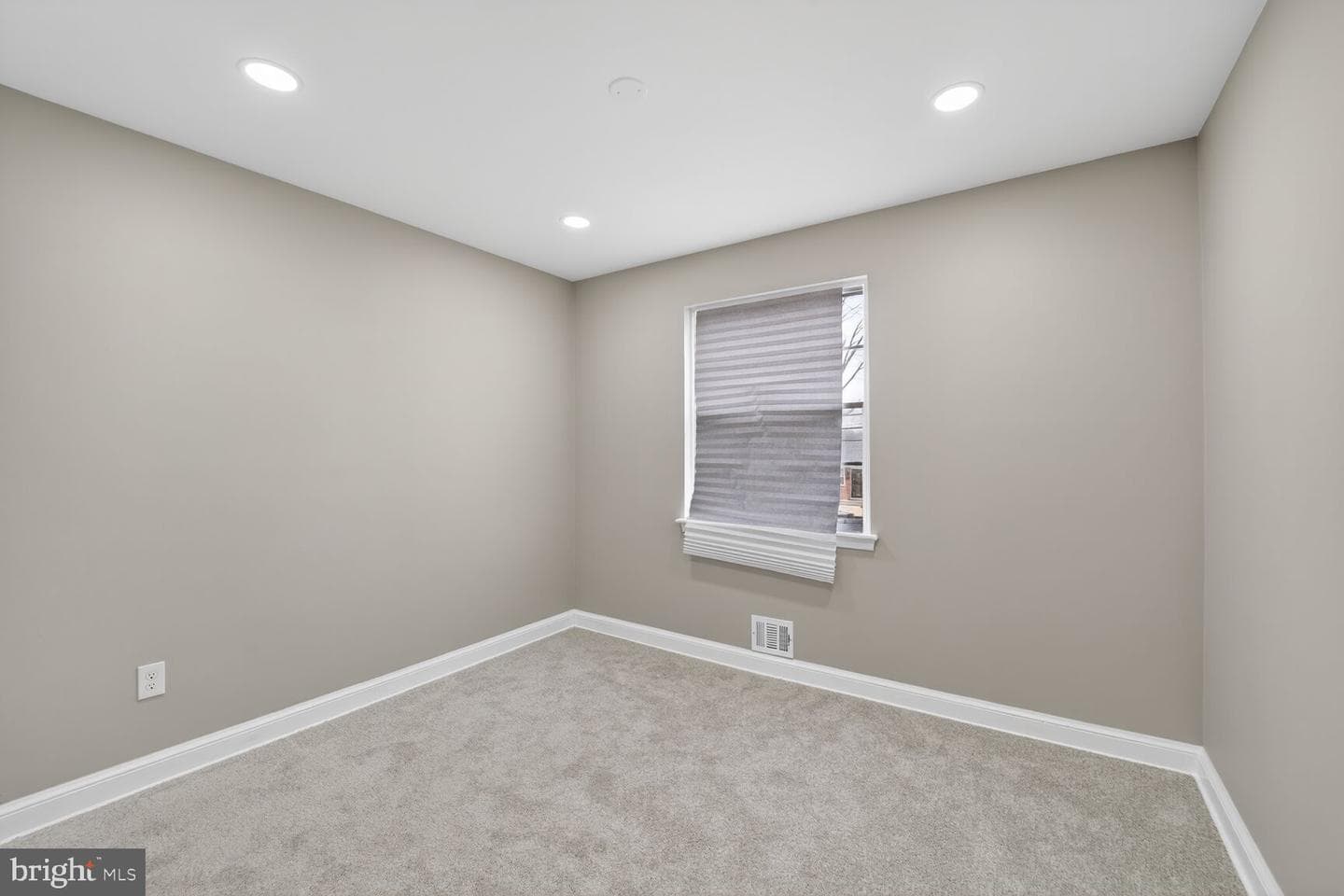 2511 Afton Street photo 11