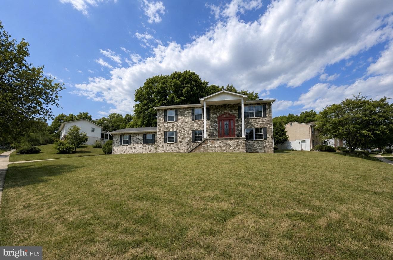 1512 Jomar Drive