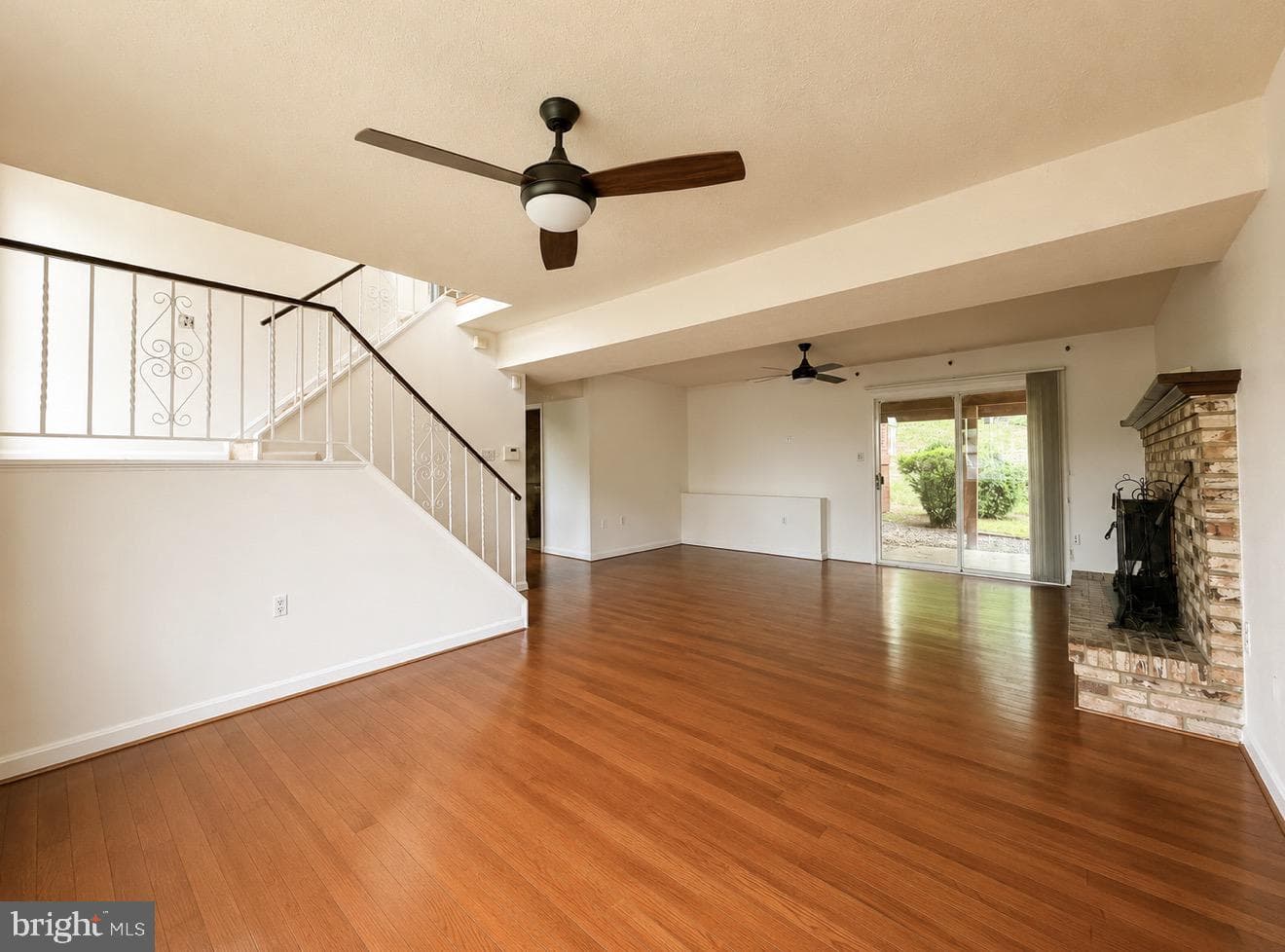 1512 Jomar Drive photo 3