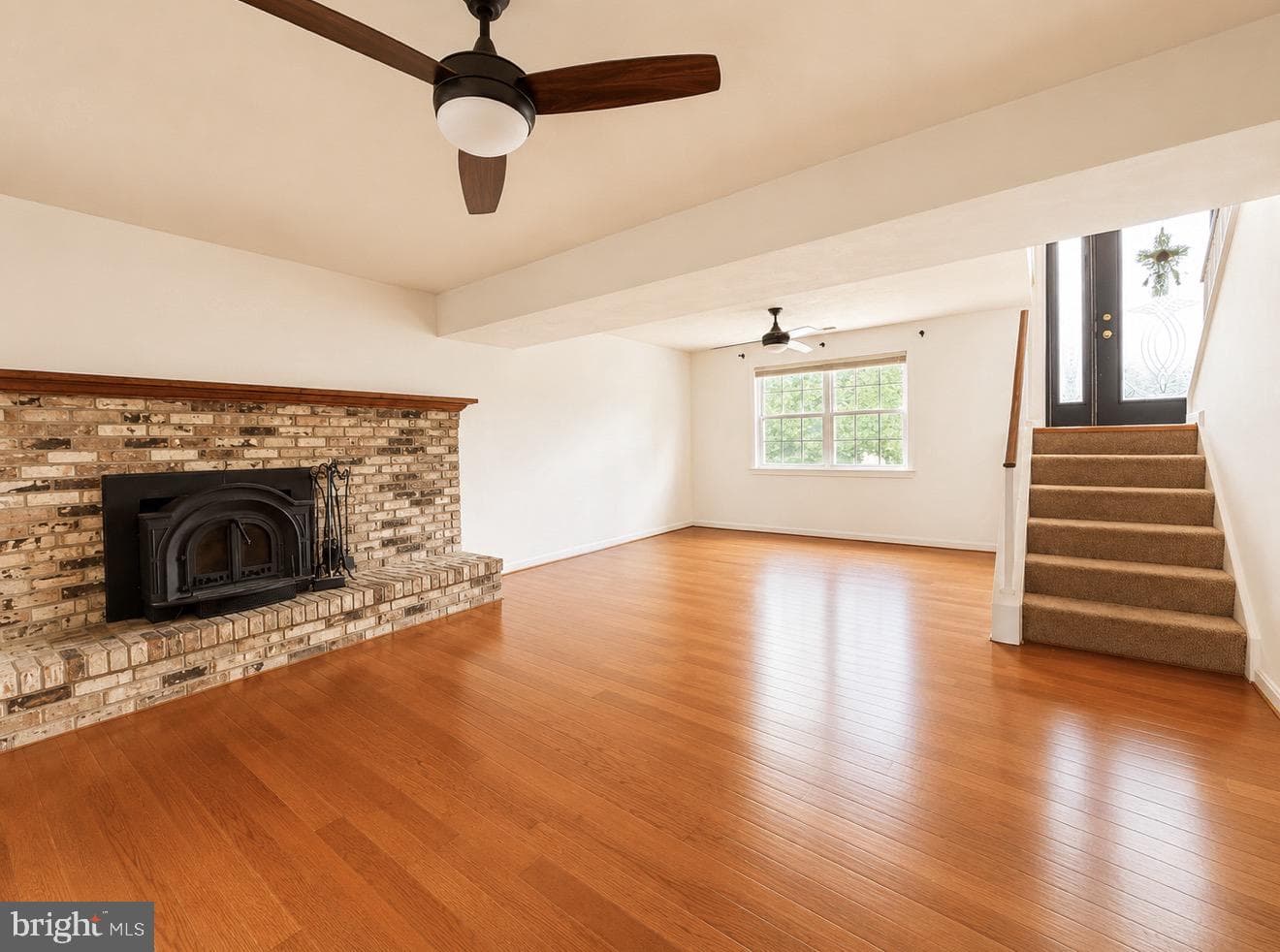 1512 Jomar Drive photo 4