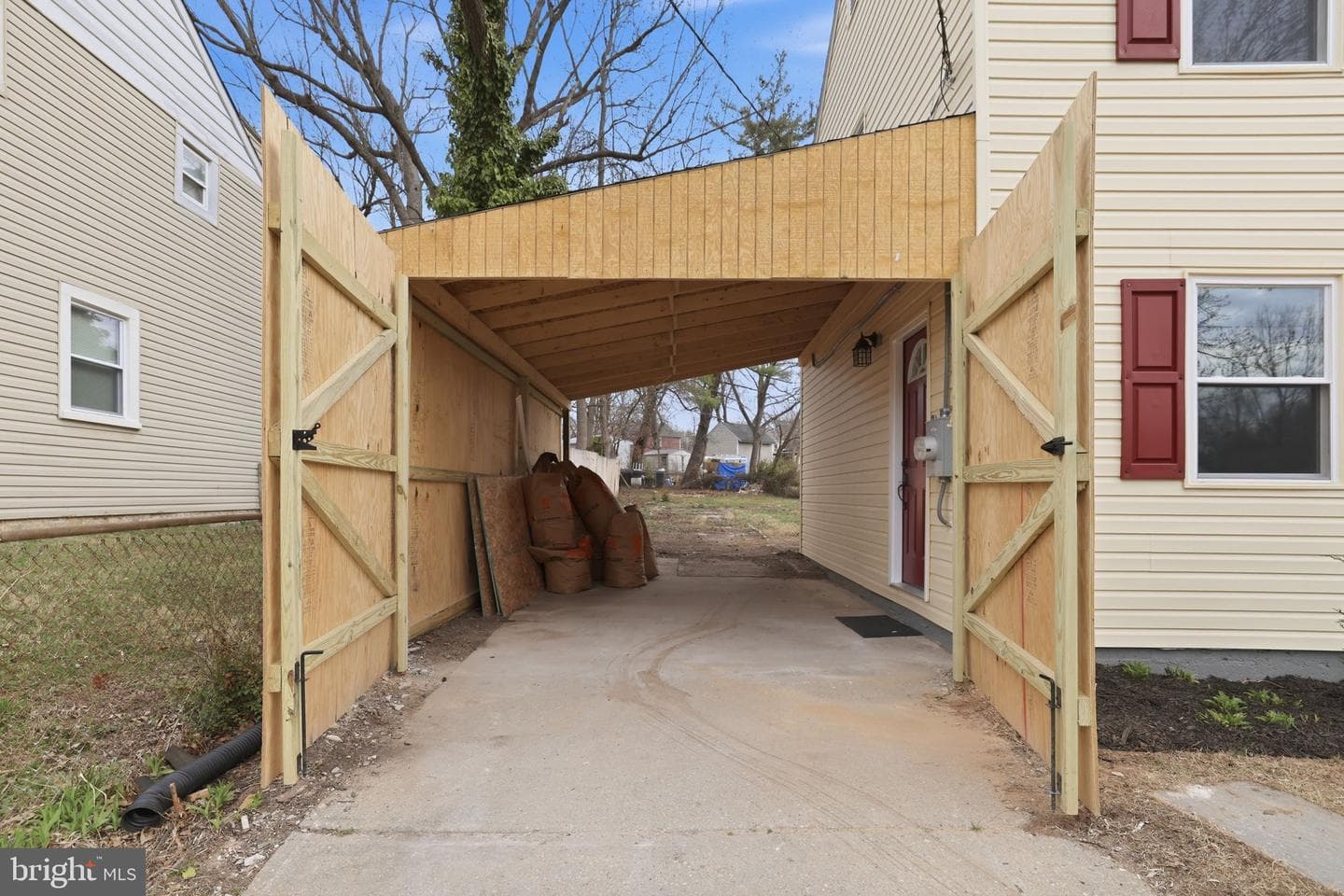 2403 Greeley Place photo 35