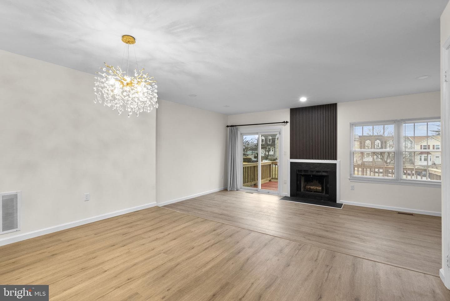 10637 Campus Way S photo 13