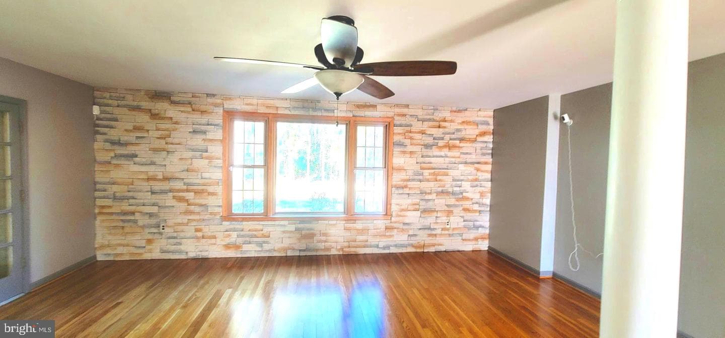 7008 Berkshire Drive photo 7