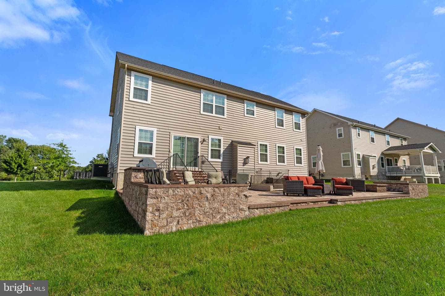 607 Rexford Way photo 55