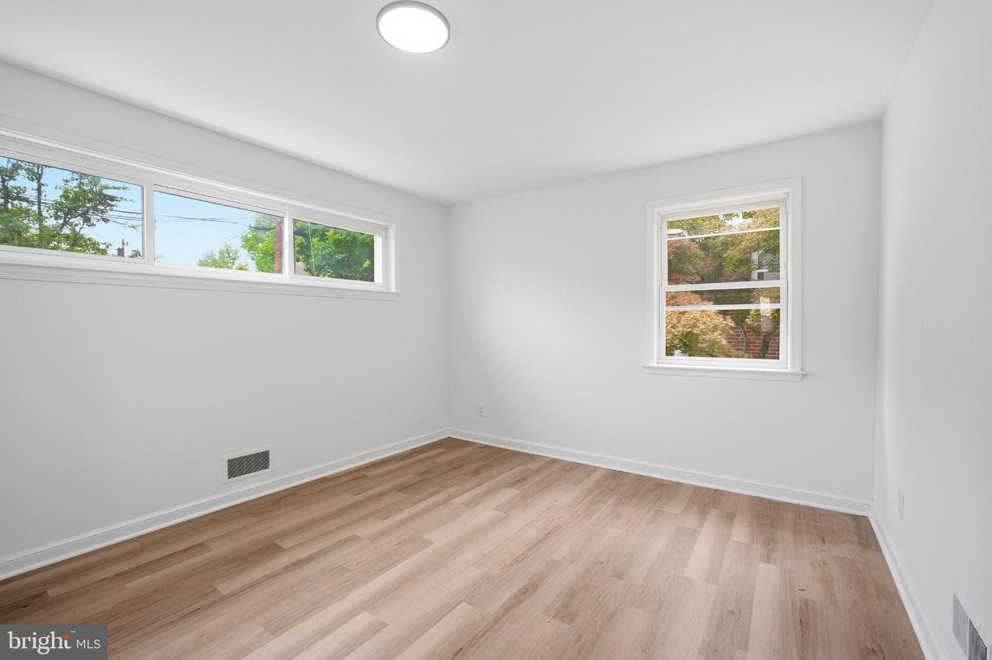 6709 Forest Hill Drive photo 10