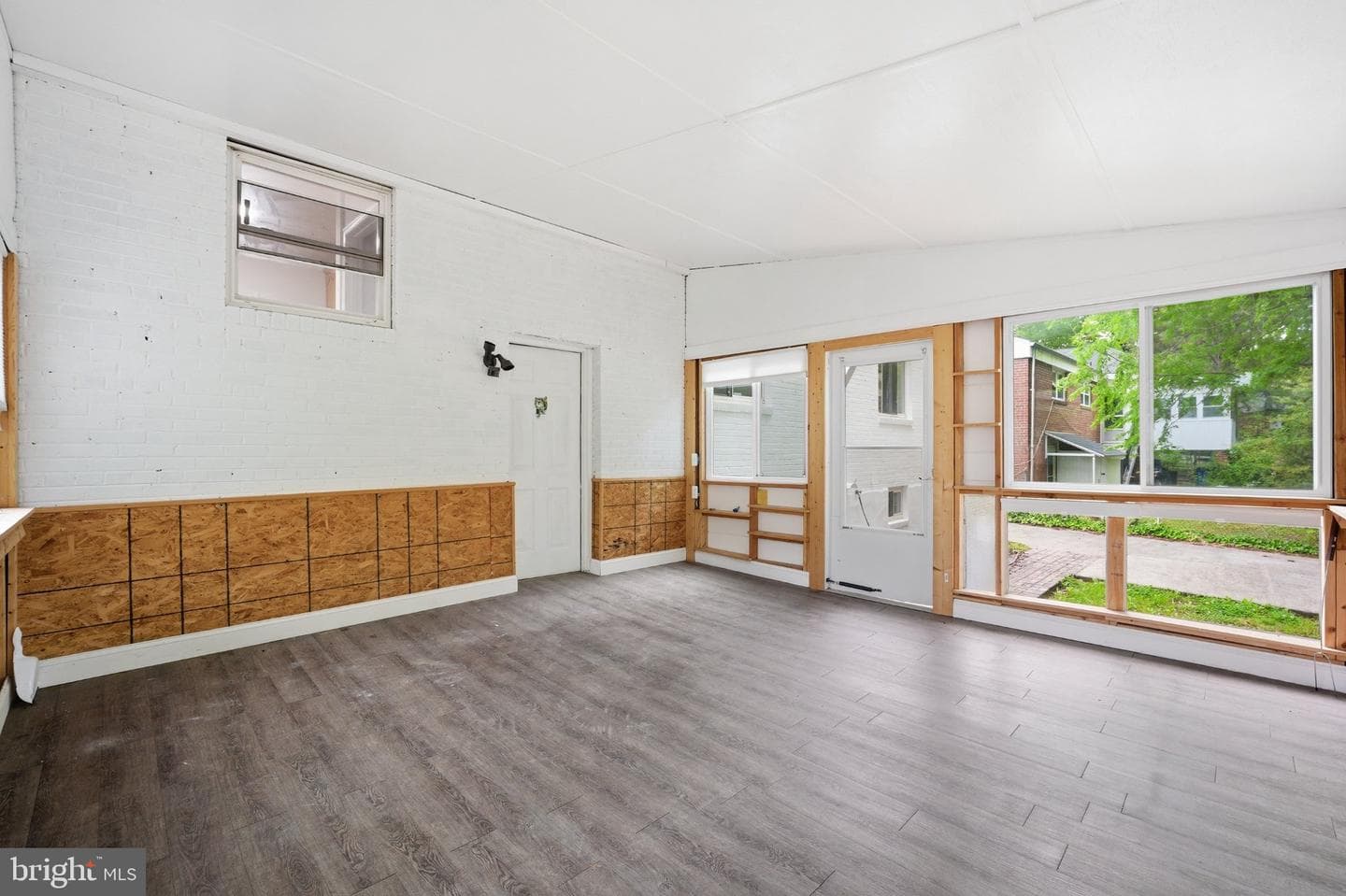 6709 Forest Hill Drive photo 37
