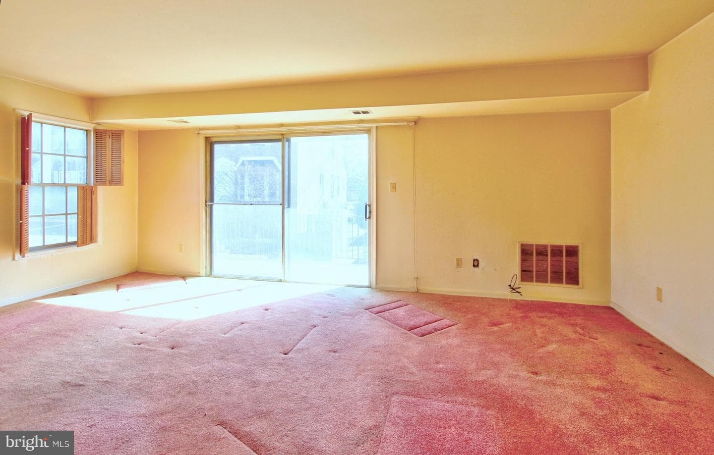 7856 Lakecrest Drive photo 5