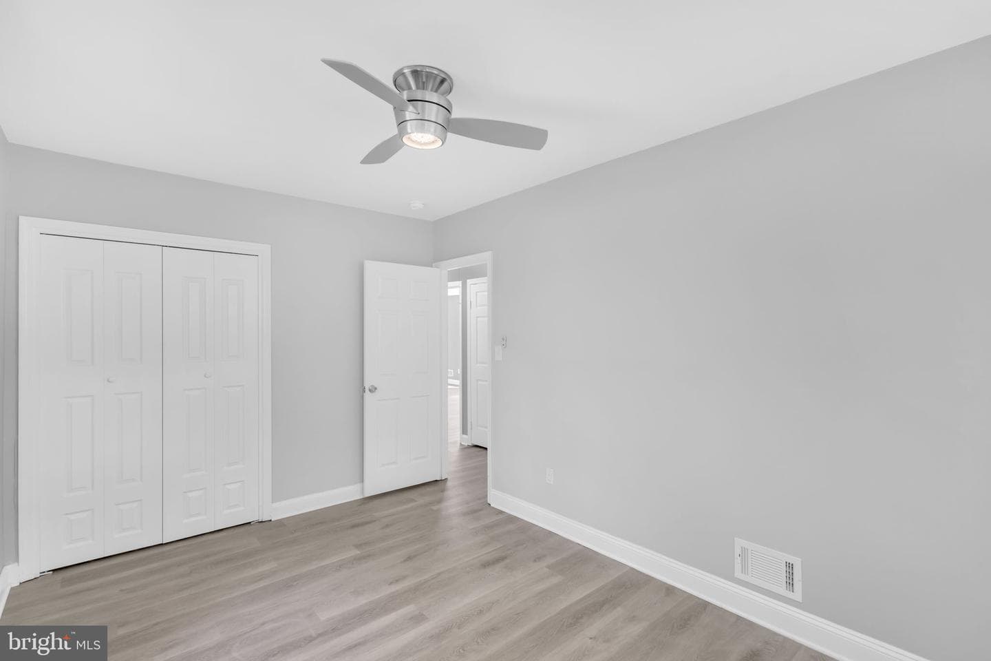 13401 Harrison Avenue photo 19